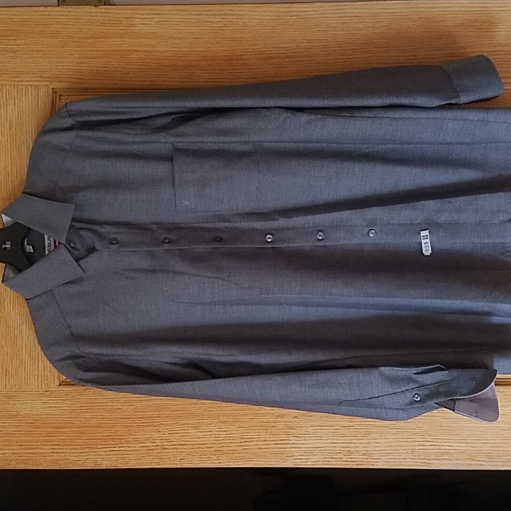MarVelis long sleeve button down modern fit dress shirt